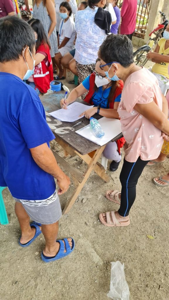 Dswd Eastern Visayas At Lgu Matalom Namahagi Ng 1 000 Ffps Field Office Viii